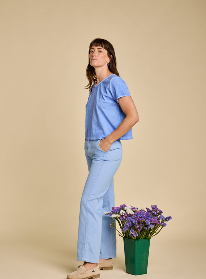 Pantalon Éclore, couleur bleue, vue de face, Graine collection SS25
